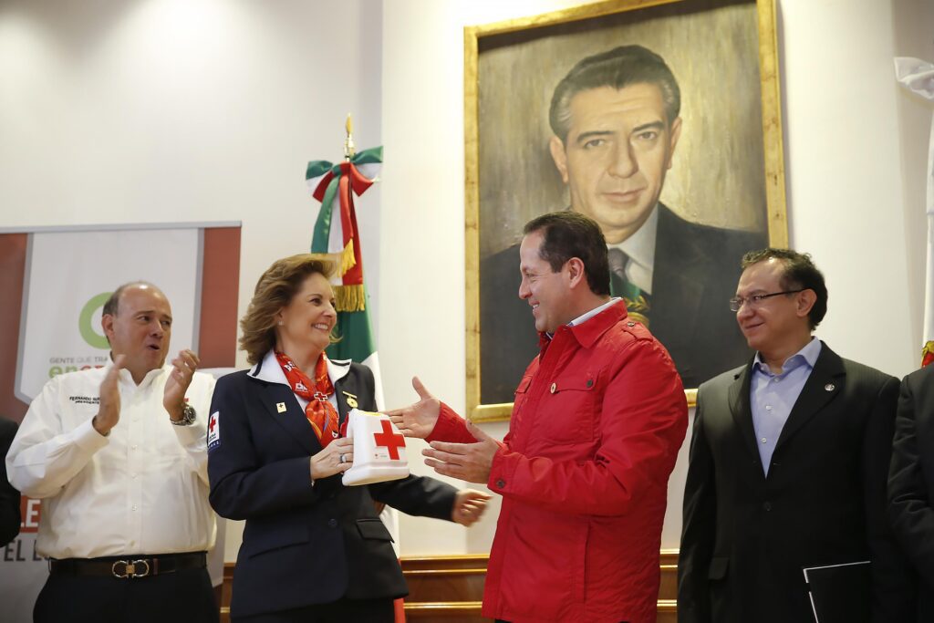 Eruviel Cruz Roja Colecta 2016