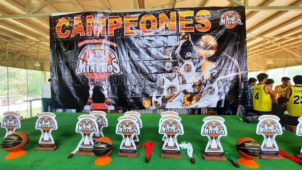 1697458508 Clausura de la XI edicion del Torneo del Minero