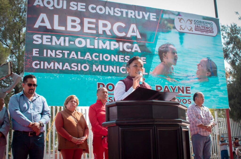 1699891742 ALBERCA SEMI OLIMPICA Y GIMNASIO MUNICIPAL SERAN UNA REALIDAD EN