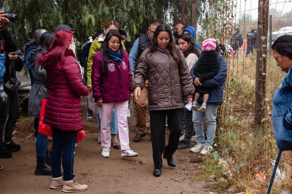 1700685889 CON NUEVA LECHERIA LICONSA GOBIERNO DE CHIMALHUACAN LLEVA NUTRICION A