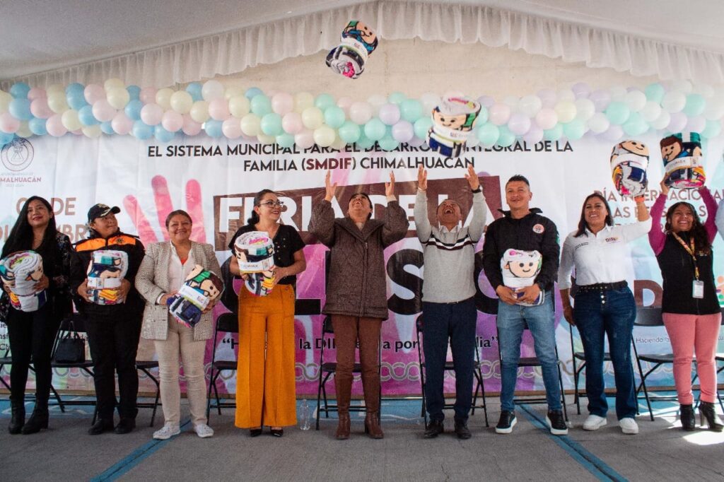 1701868963 SMDIF REALIZA FERIA DE LA INCLUSION PARA PERSONAS CON DISCAPACIDAD