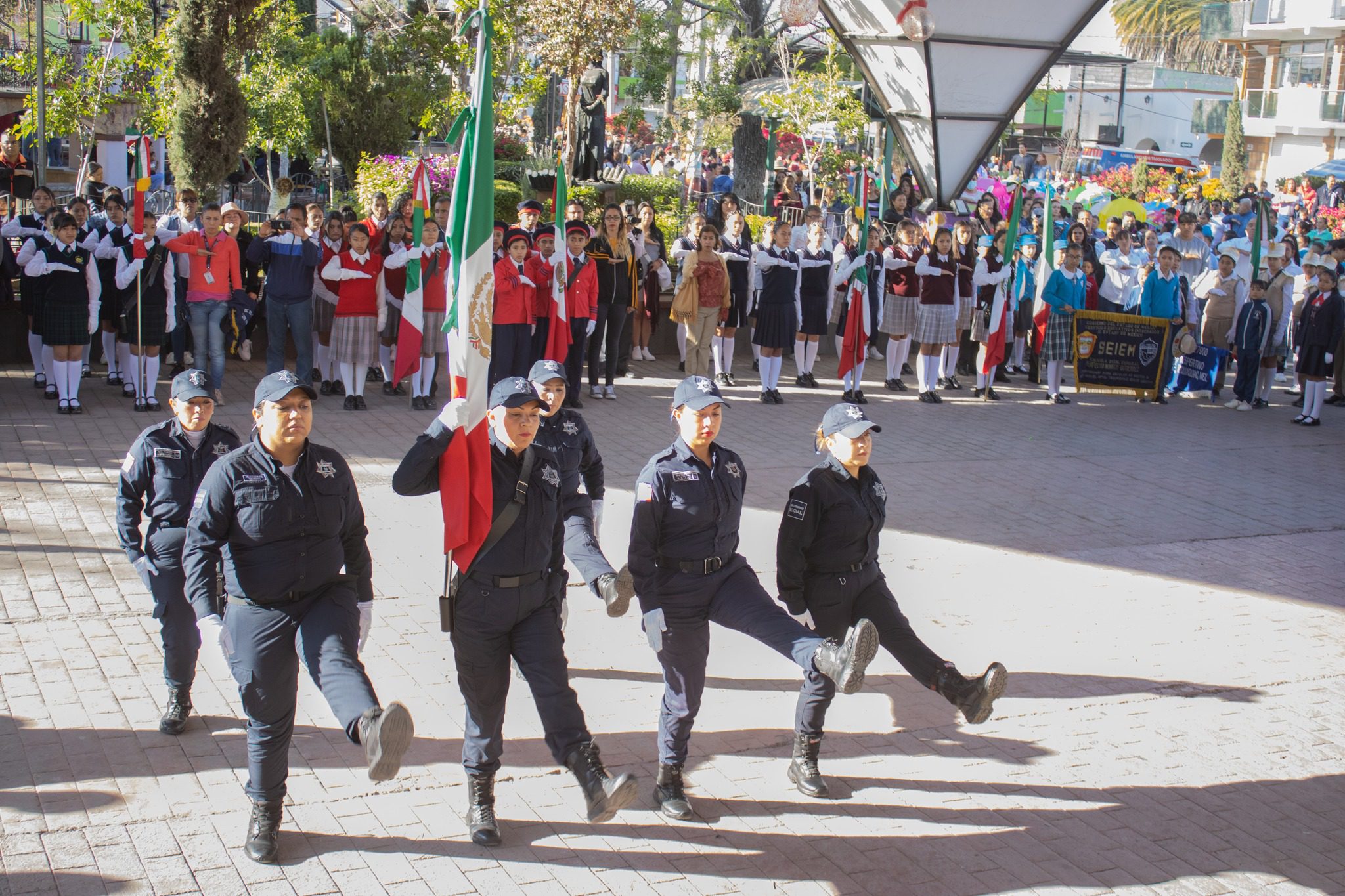 1714770640 895 Asi se llevo a cabo en Tequixquiac el tradicional desfile