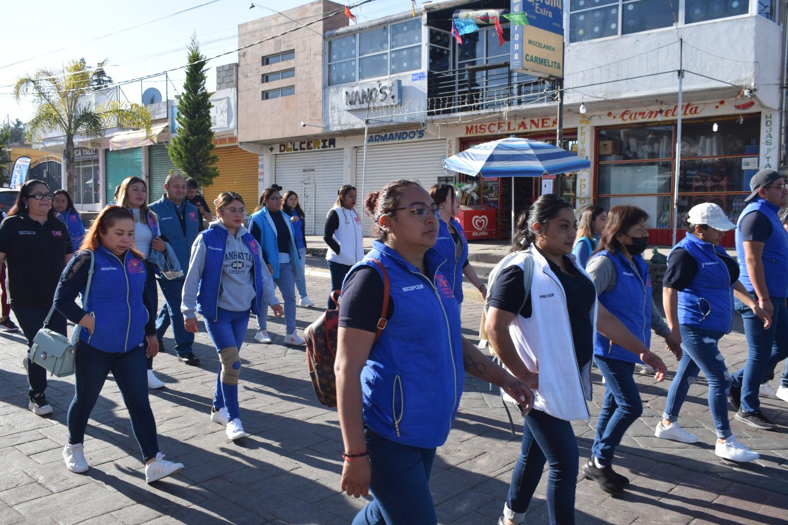 1714789496 175 Te compartimos algunas fotos del desfile del dia de hoy