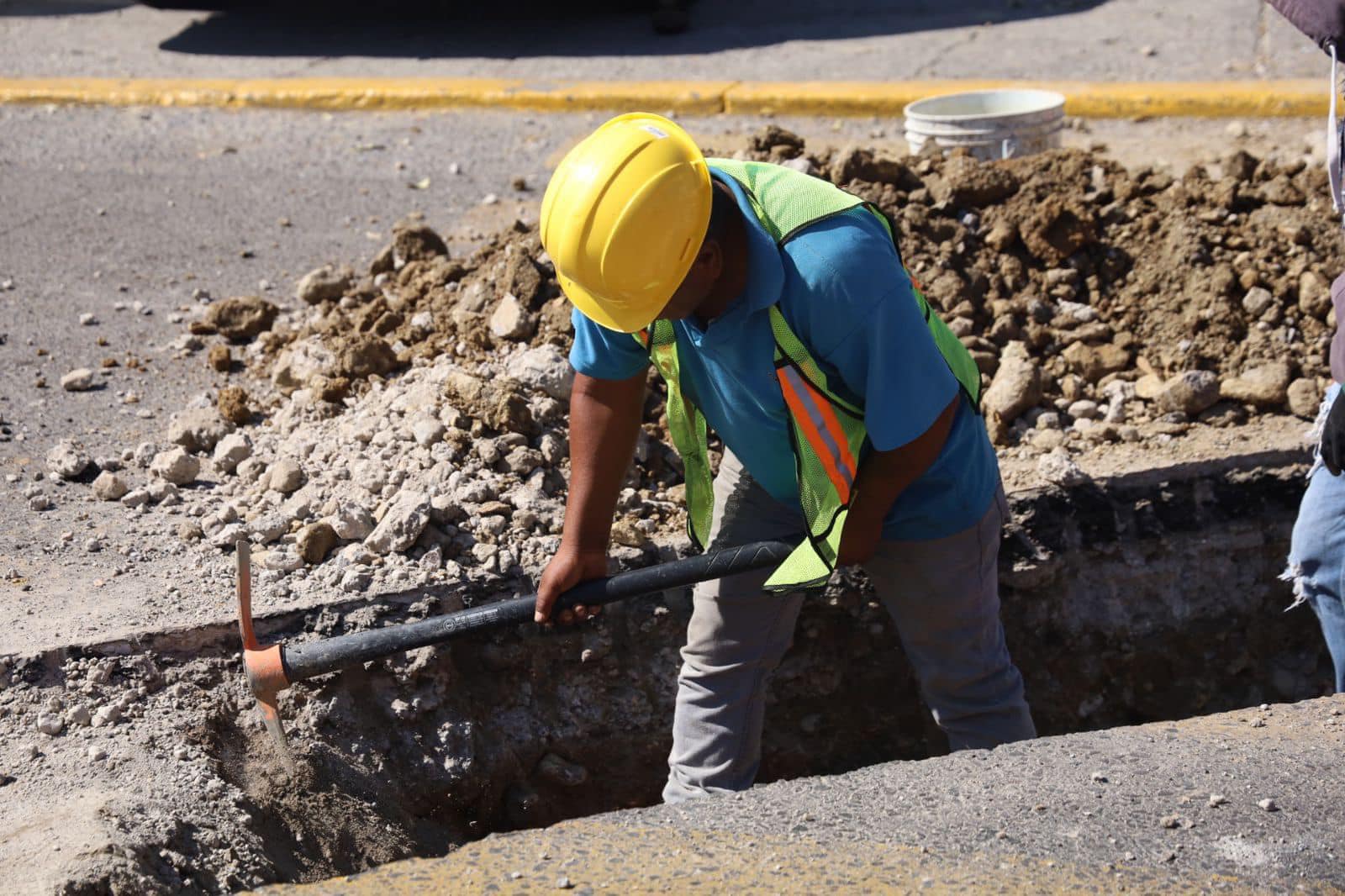 1714792216 579 Dia del Albanil una ocasion para reconocer el arduo trabajo