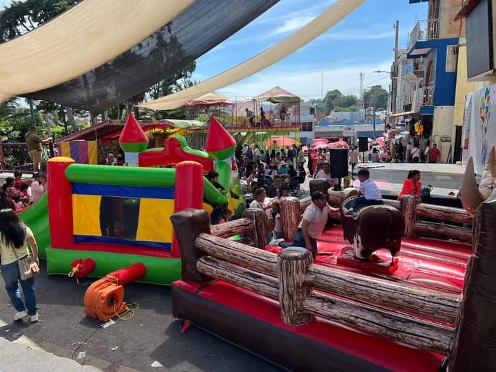 1714859888 Decenas de Ninos Celebran el Dia del Nino en Villa