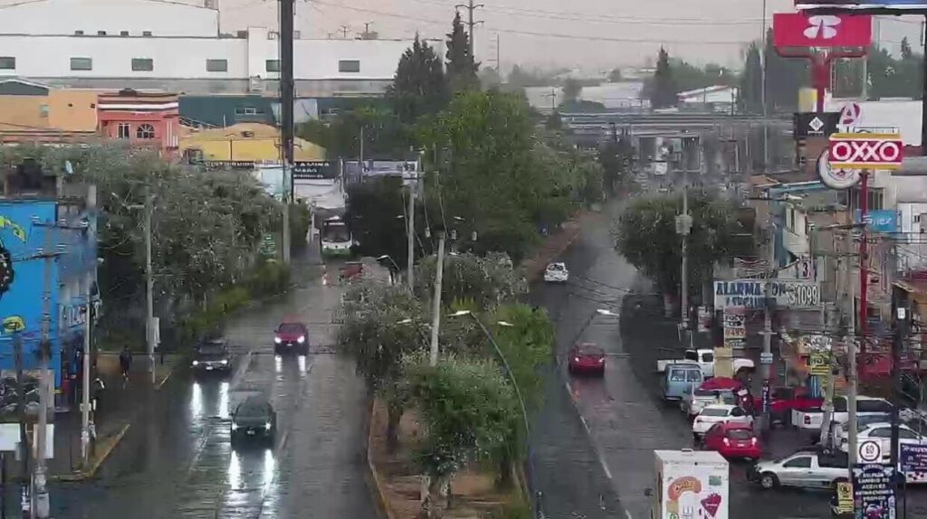 1715080940 Tarde de lluvia en Metepec Maneja con precaucion scaled