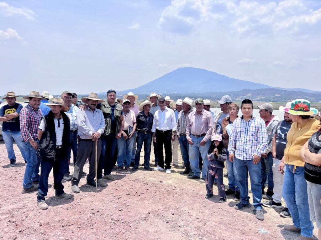 1715117661 En el Campo Jocotitlense existen hombres y mujeres que todos scaled