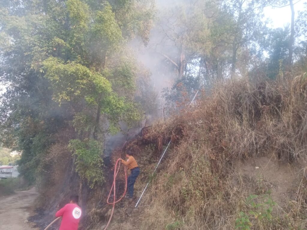 1715136632 847 se registro un incendio en Tetoxco lo cual es controlado