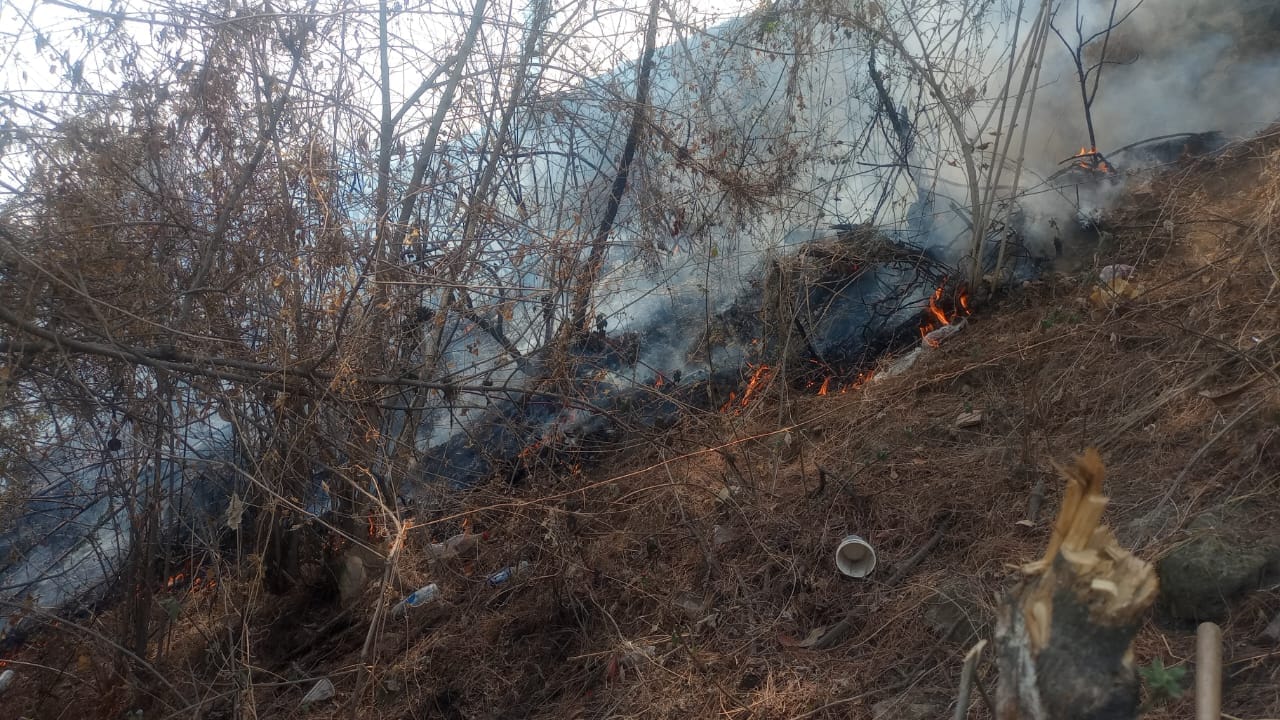 1715299919 233 se registran dos incendios calle America barrio Santa Gertrudis y