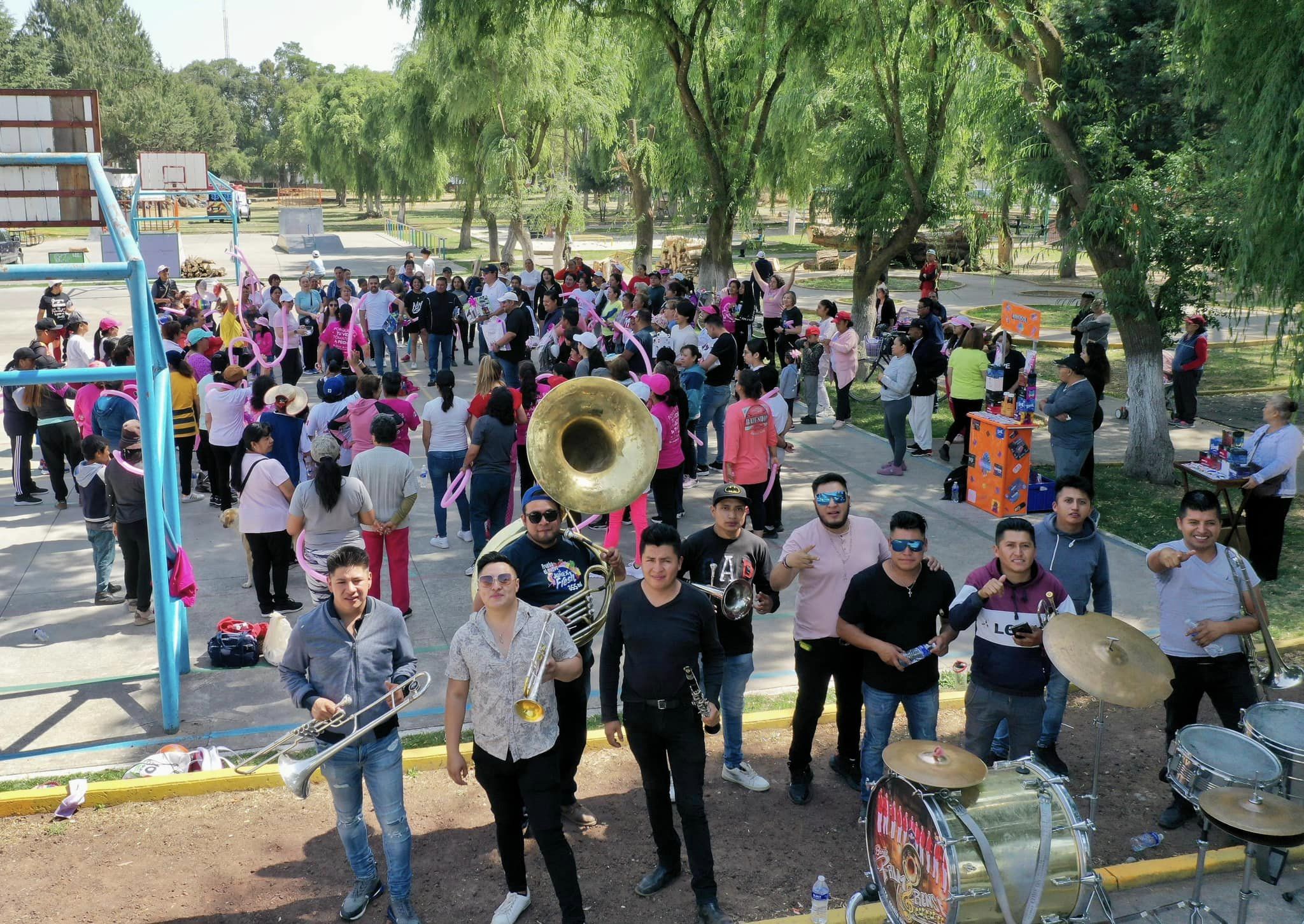 1715562568 617 ¡Llego la banda a la clase de ZumbaSabatina