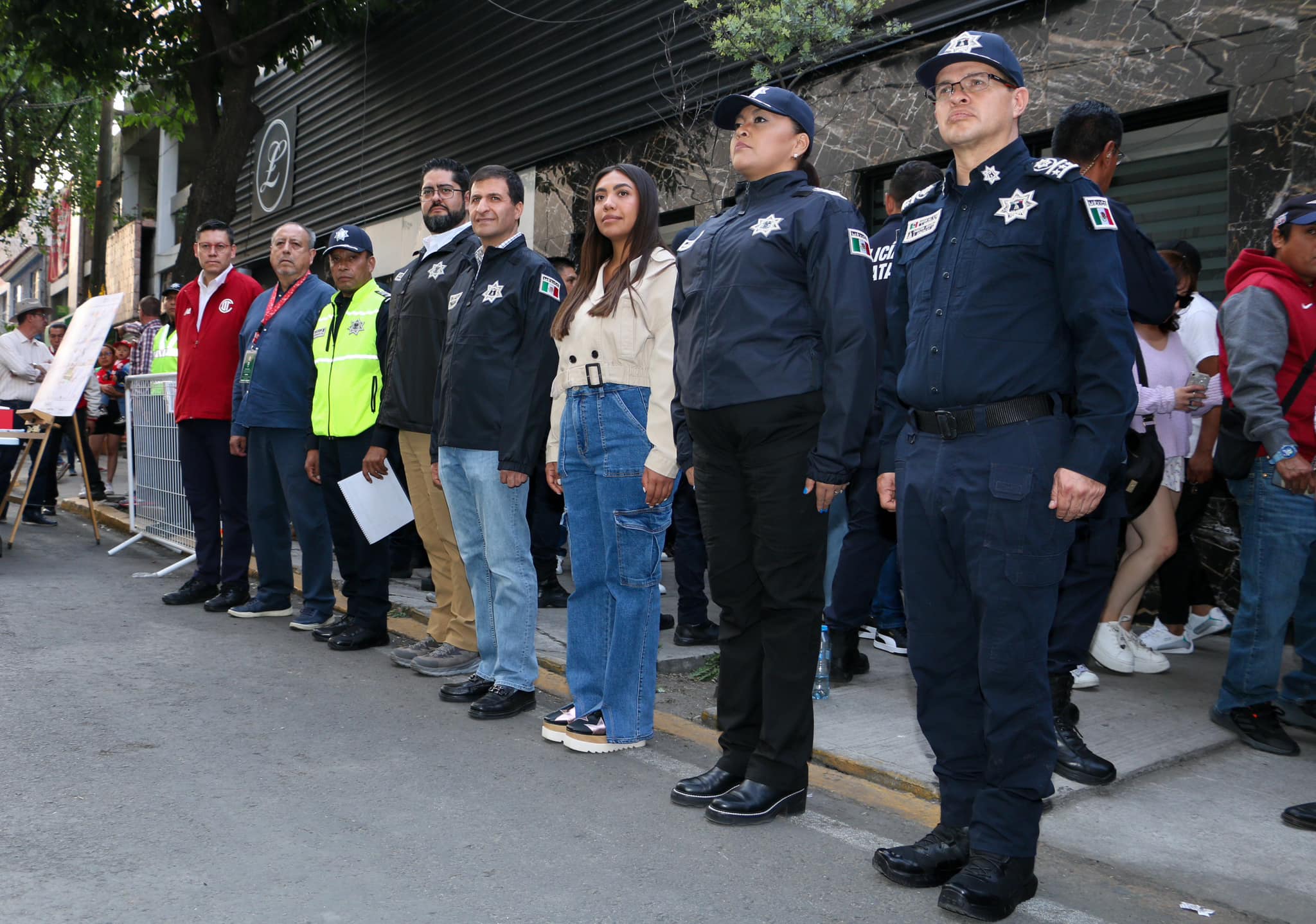 1715583747 343 Previo al partido entre Toluca FC y Guadalajara junto al