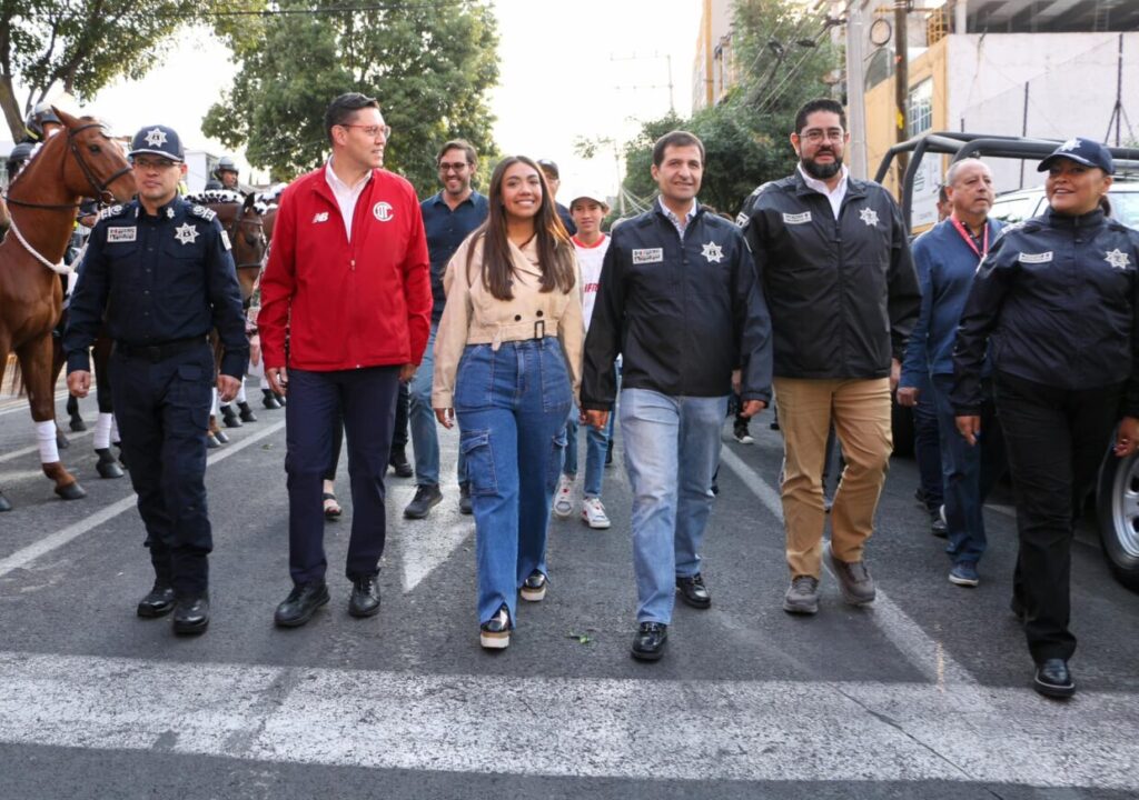 1715583756 Previo al partido entre Toluca FC y Guadalajara junto al scaled