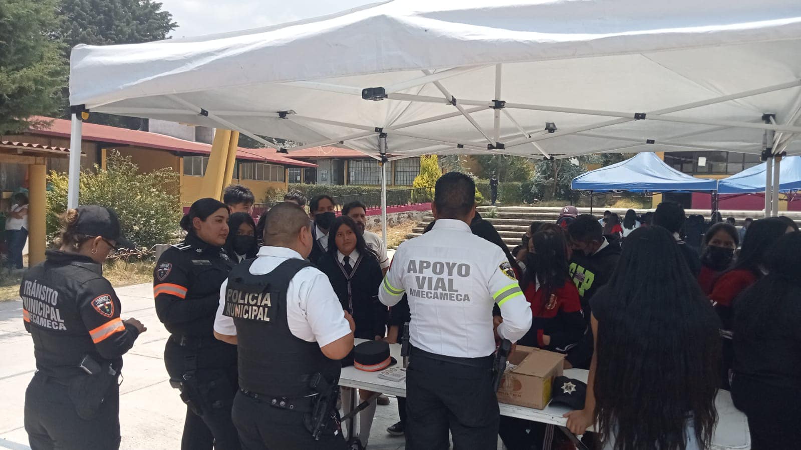 1715599827 209 La FeriaPorTuSeguridad sigue recorriendo las escuelas del municipio en esta