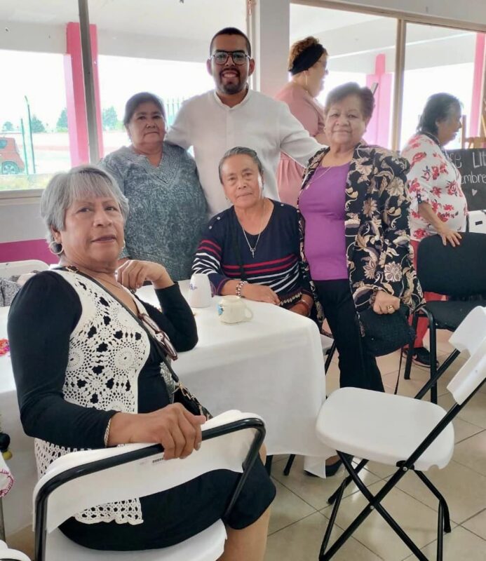 1715634845 79 Festejando a las abuelitas por el DiaDeLaMama El gobierno con