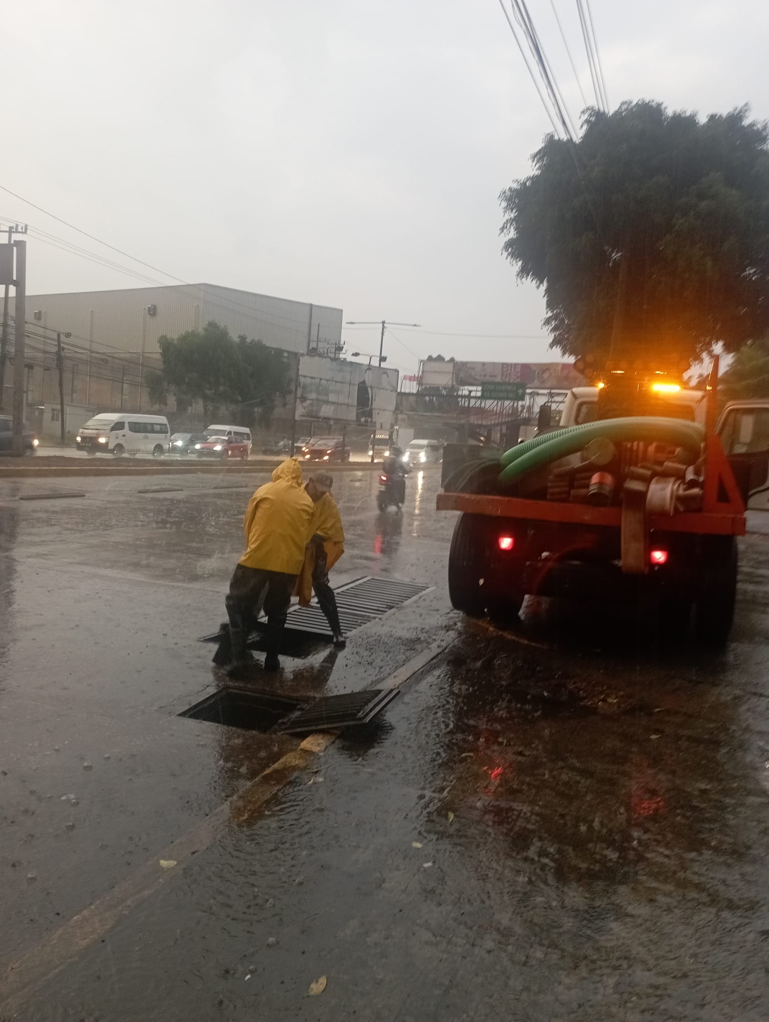 1715763991 469 Toma precauciones se presentan precipitaciones en diferentes puntos de Tultitl