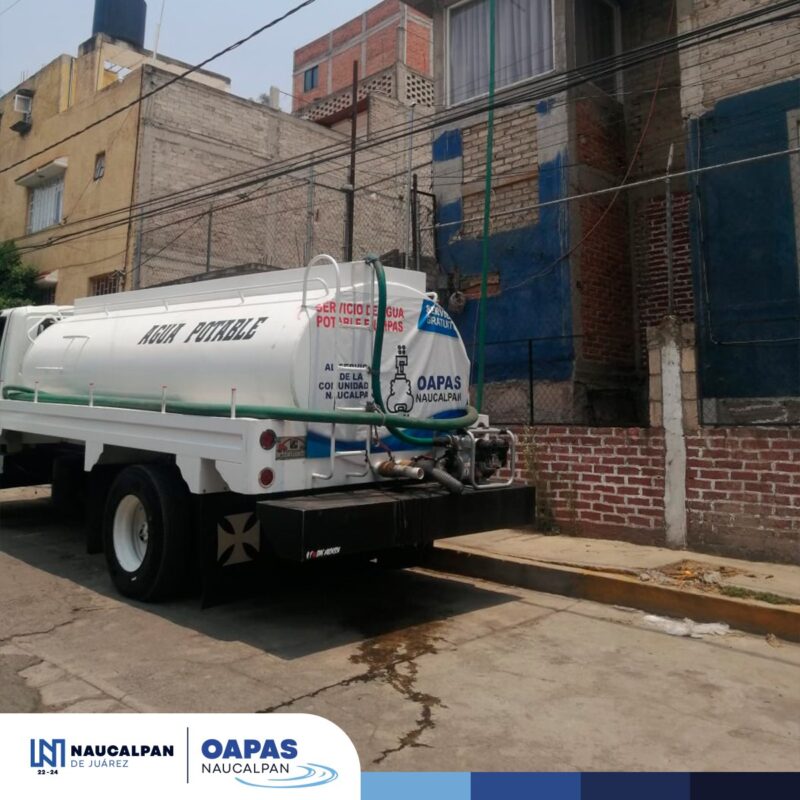 1715804369 Diariamente trabajamos para llevar agua a los hogares afectados por