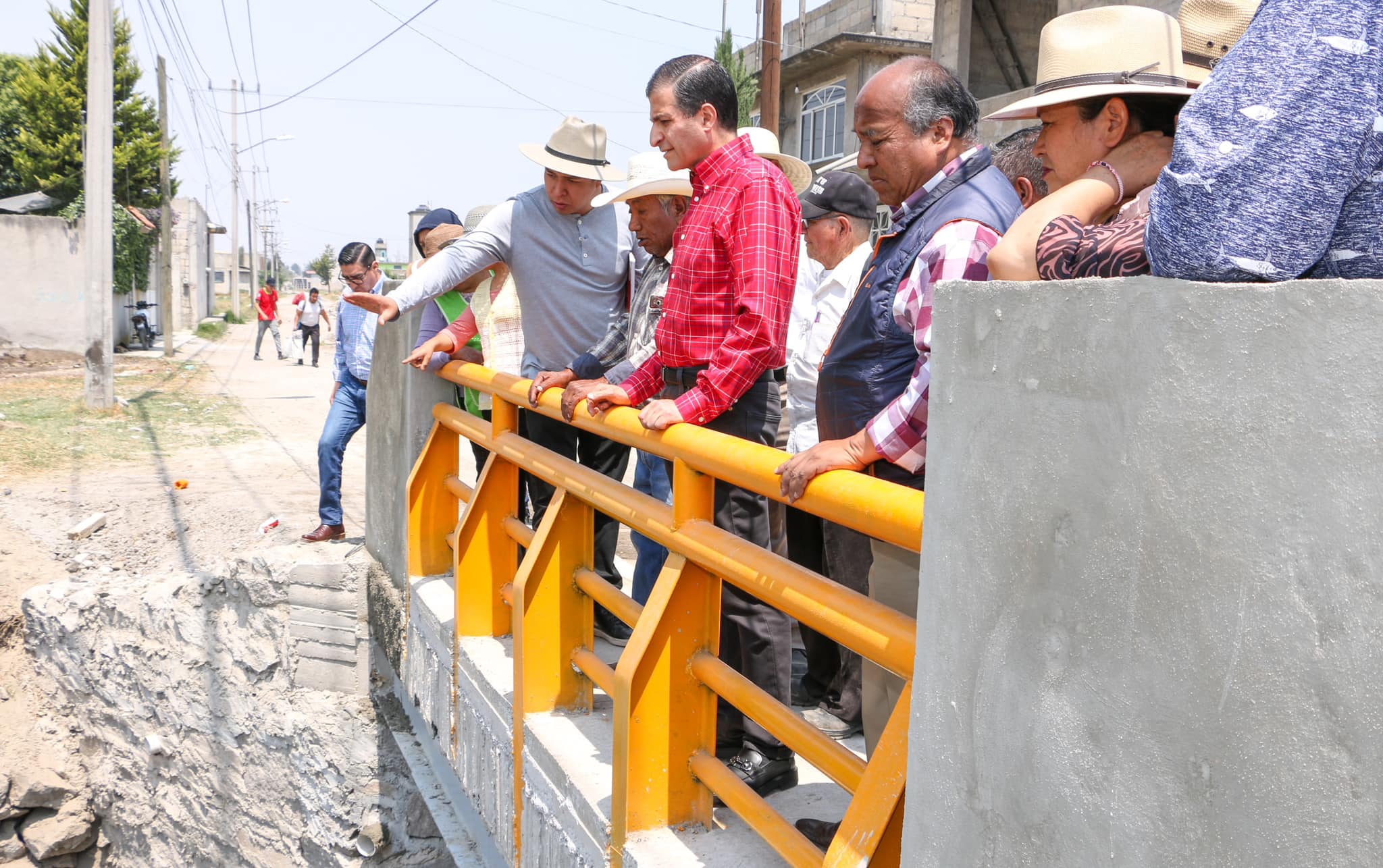 1715927012 205 Para ofrecer seguridad a los peatones y vehiculos de San