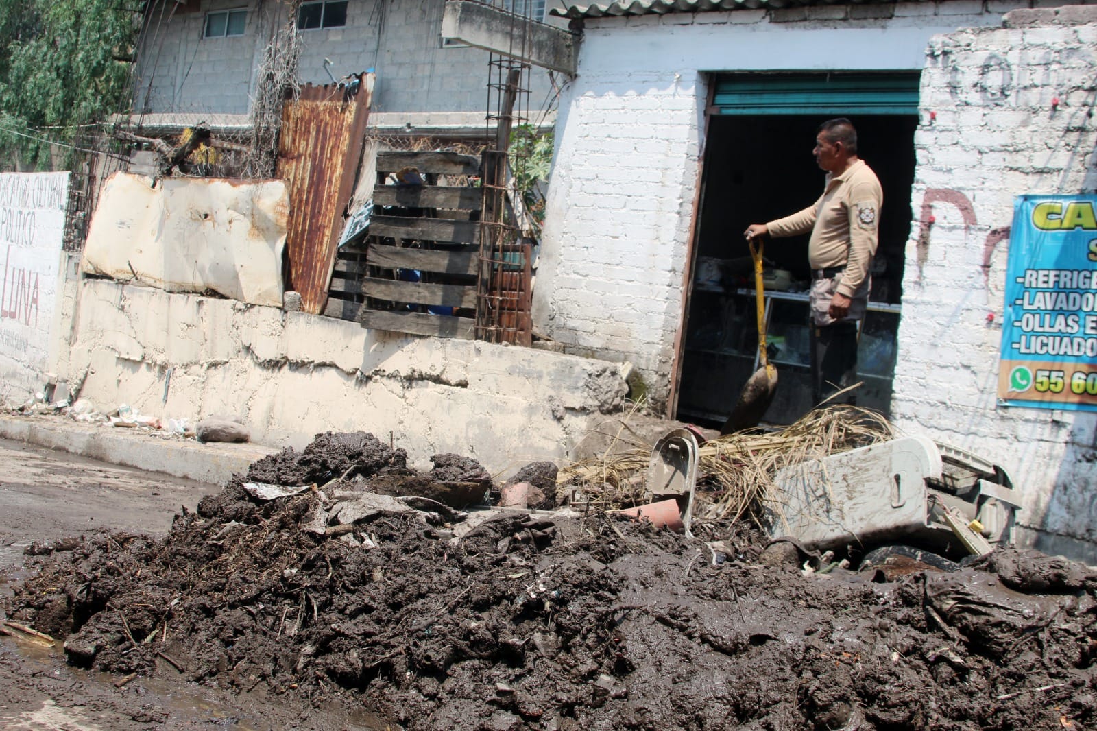 1715950854 663 Luego de la fuerte lluvia que se registro la noche