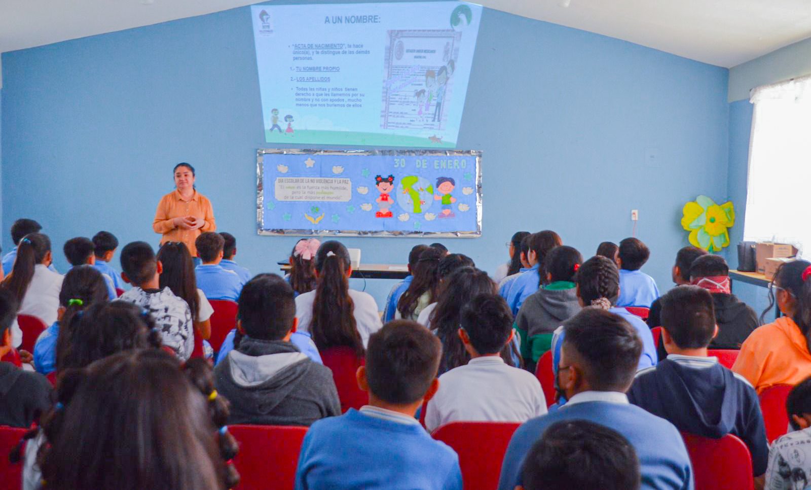 1716613078 434 DerechosHumanos Estudiantes de la primaria 15 de abril reciben