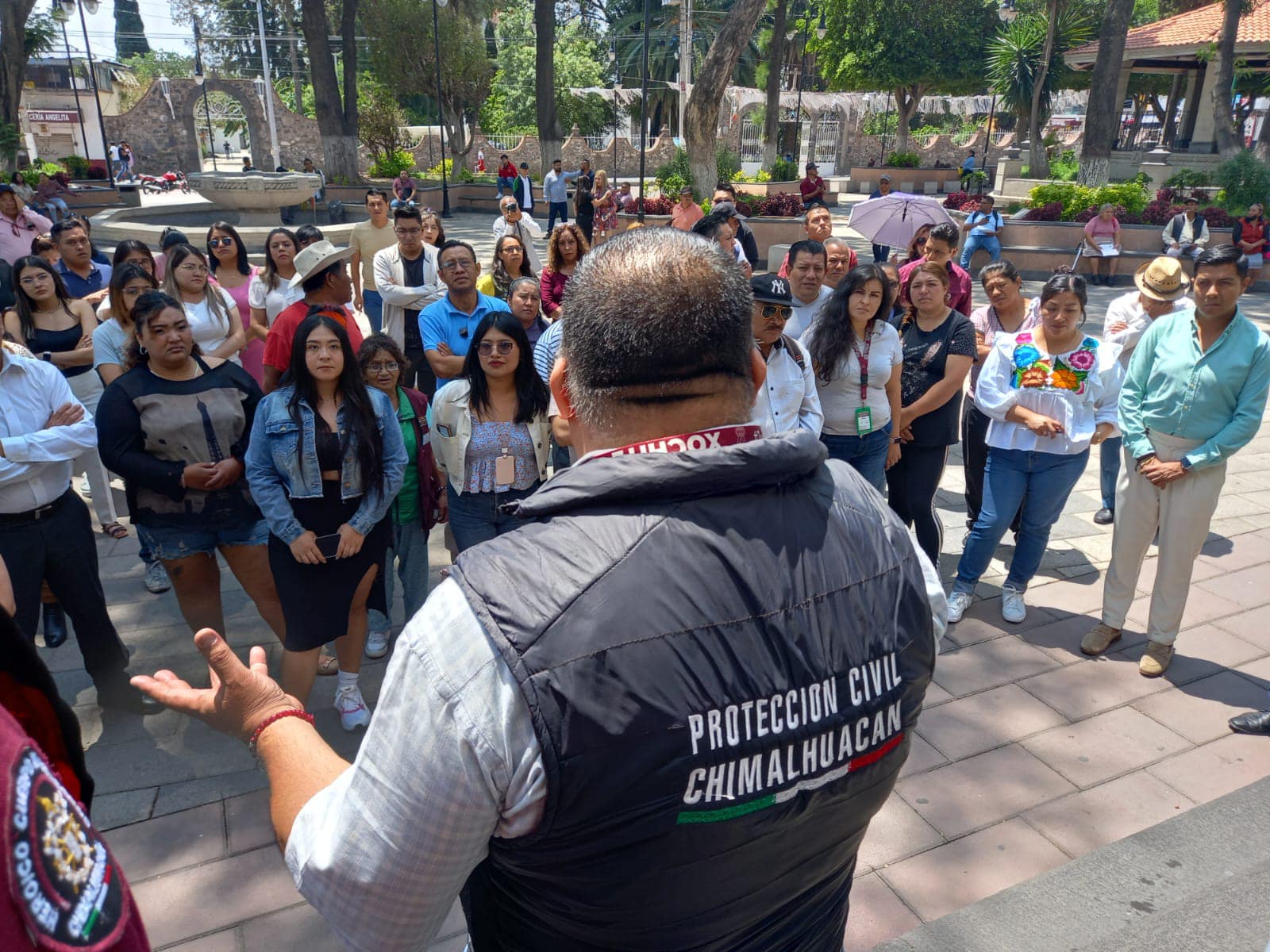 1716627872 819 CIUDADANOS Y SERVIDORES PUBLICOS DE CHIMALHUACAN PARTICIPAN EN SIMULACRO