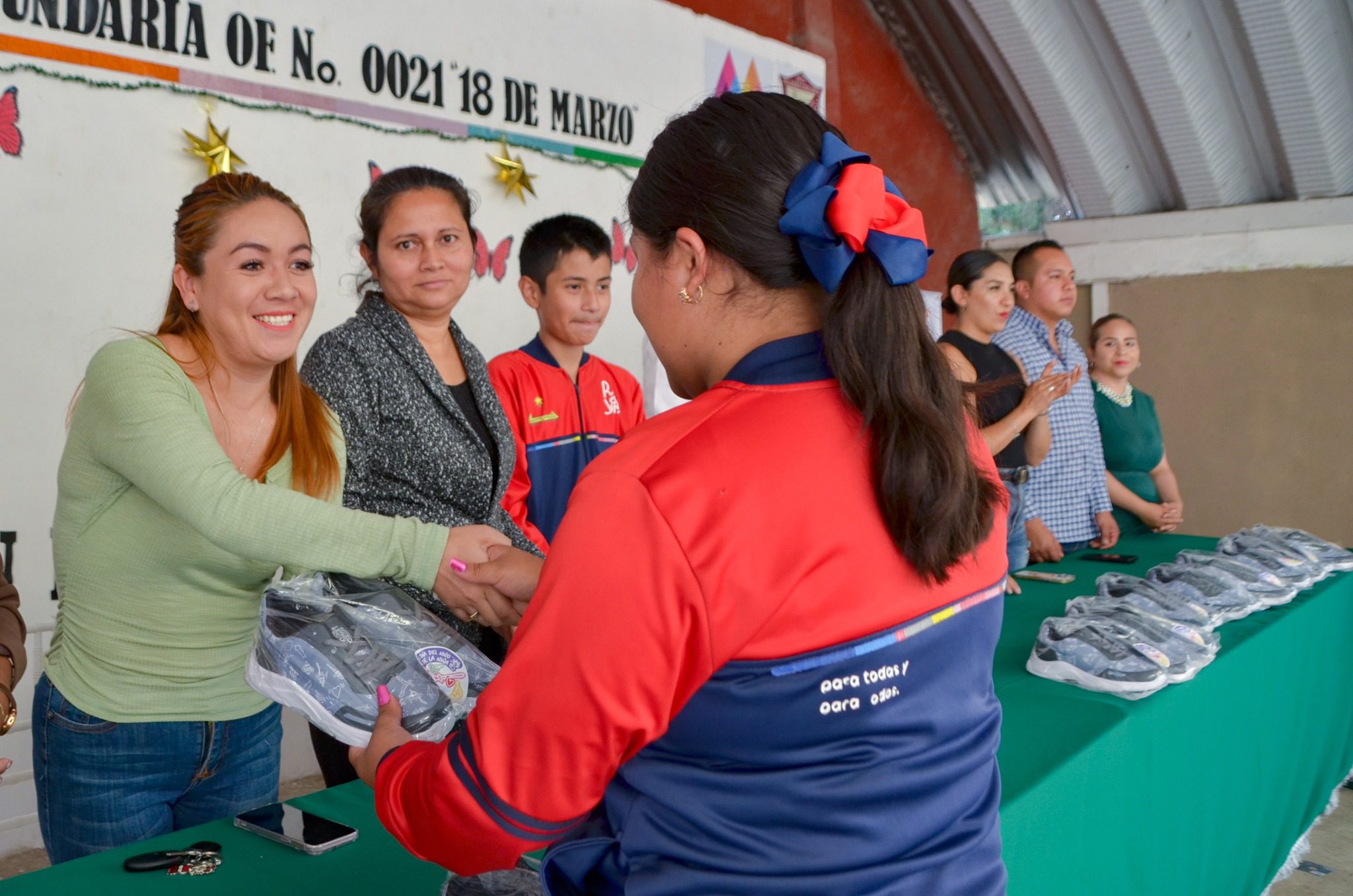 1716635013 195 Hoy avanzamos con determinacion junto a las alumnas y alumnos