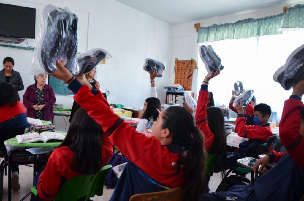 1716635021 Hoy avanzamos con determinacion junto a las alumnas y alumnos scaled