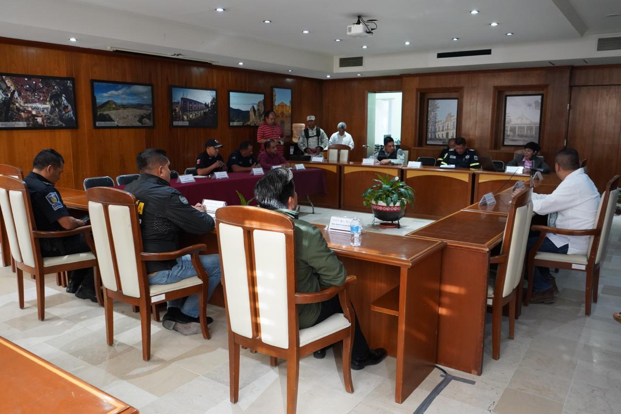 1716650556 410 Reunion de seguridad junto a miembros de la Policia Municipal