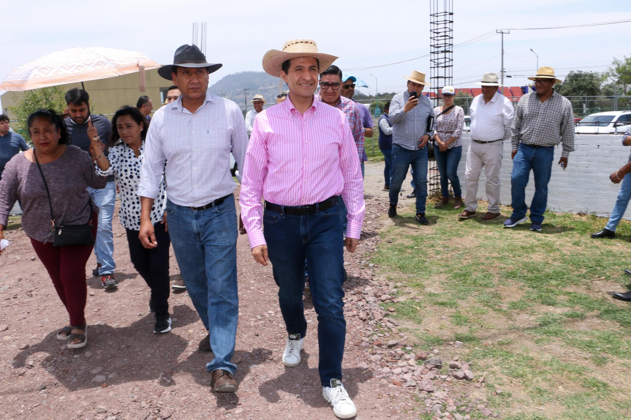 1716993166 752 Supervise junto con vecinos los trabajos de rehabilitacion del pozo