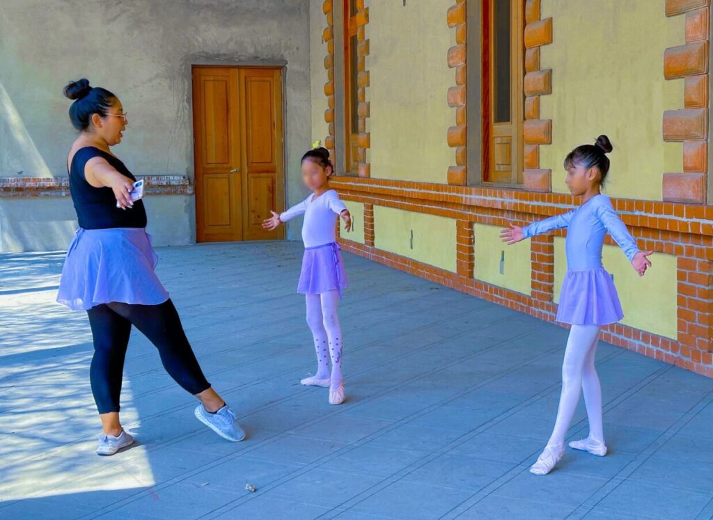 #EducaciónYCultura | ¡Taller de ballet, estimula el talento artístico de la niñe