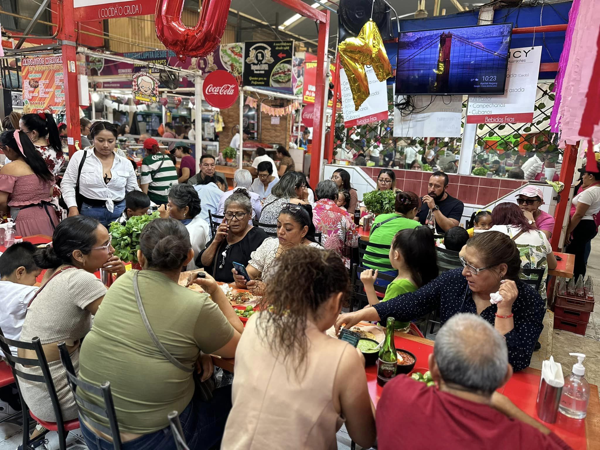 El dia de hoy asi festejaron a nuestras mamas cuautitlenses