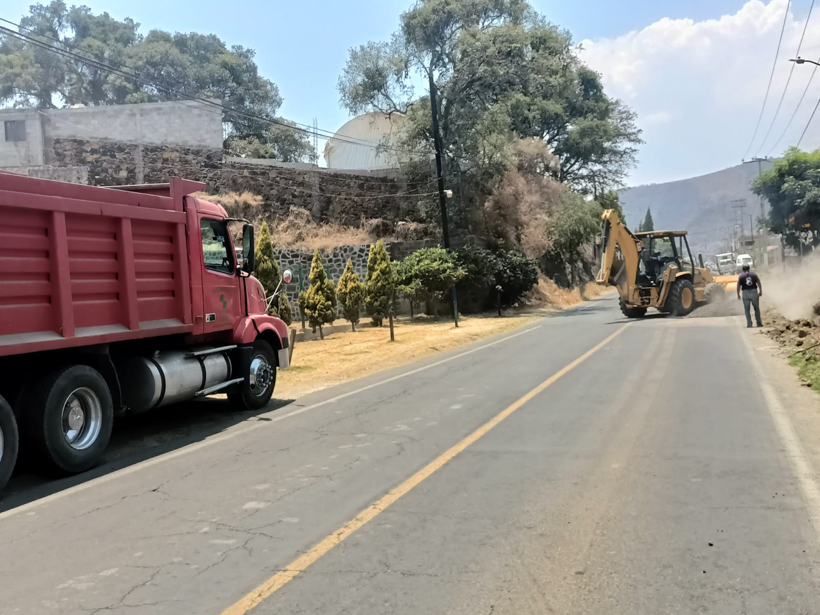 ¡Atencion Continuan los trabajos de instalacion de red hidraulica hay