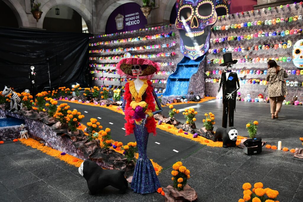 ofrenda monumental edomex