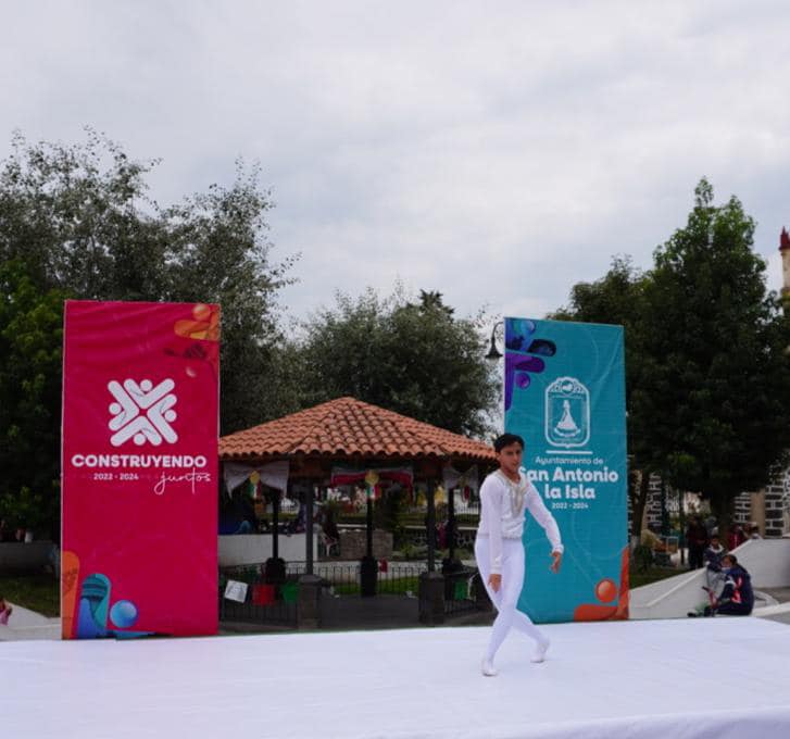 1662985207 581 DanzaEnComunidad Profesores de gran experiencia realizaron una exhibicion en