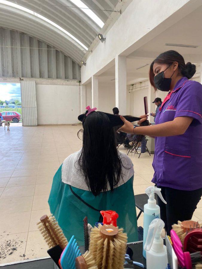 1663009401 141 Continuan las Jornadas de Corte de Cabello en las Comunidades