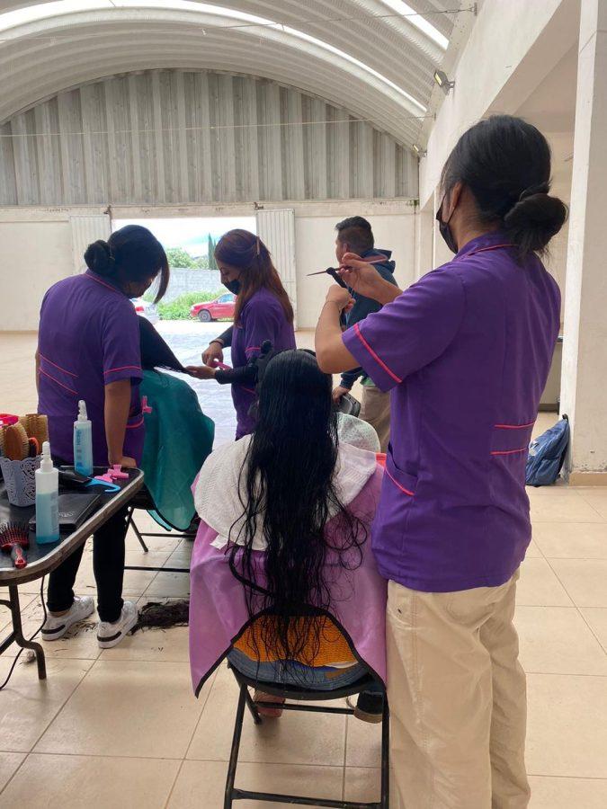 1663009401 340 Continuan las Jornadas de Corte de Cabello en las Comunidades