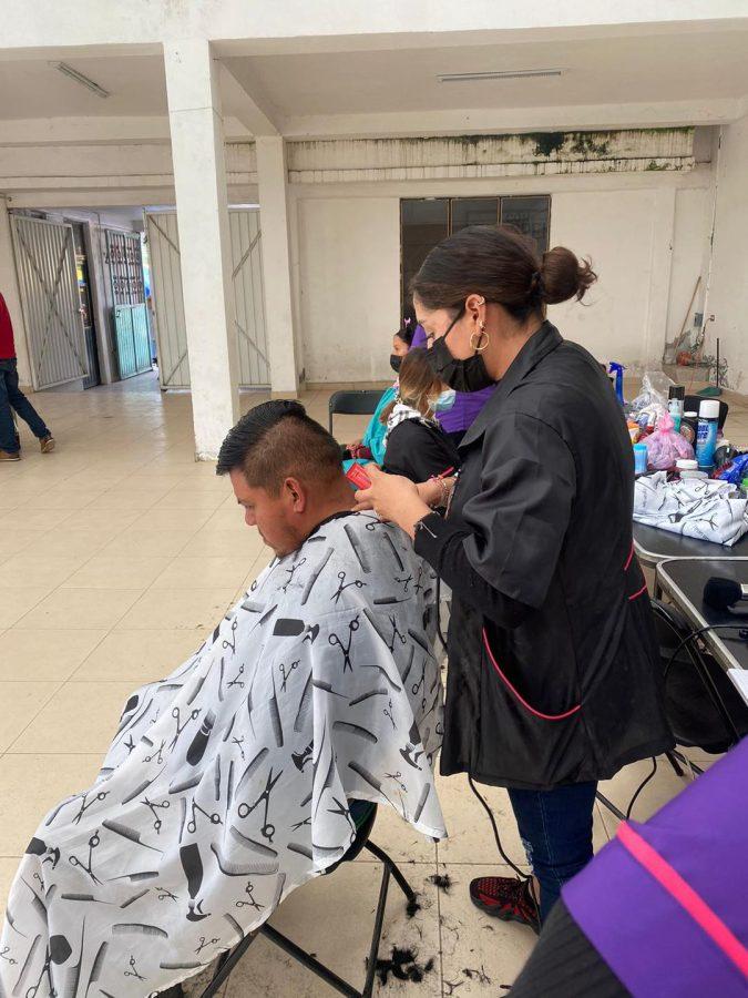 1663009401 822 Continuan las Jornadas de Corte de Cabello en las Comunidades