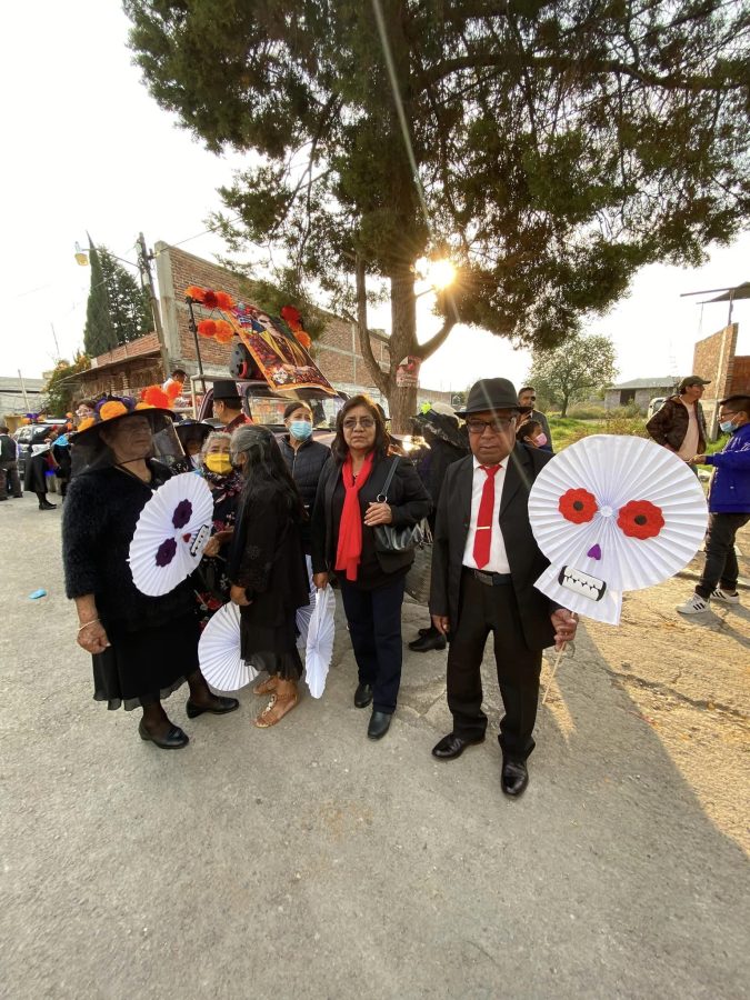 1667346847 817 Estamos a unos minutos de comenzar el Desfile Municipal Caminata