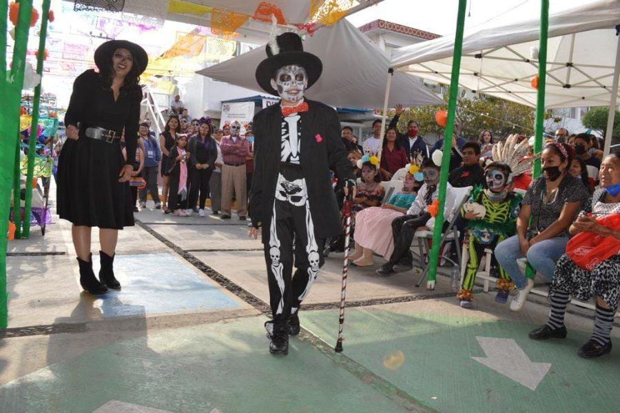 1667406668 540 DIF Chimalhuacan premia a ganadores del concurso de caracterizacion de