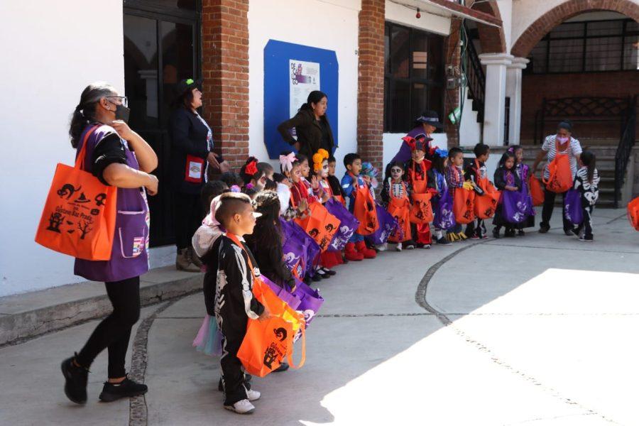 1667511678 637 Hoy recibimos la visita de los alumnos del Preescolar Dr