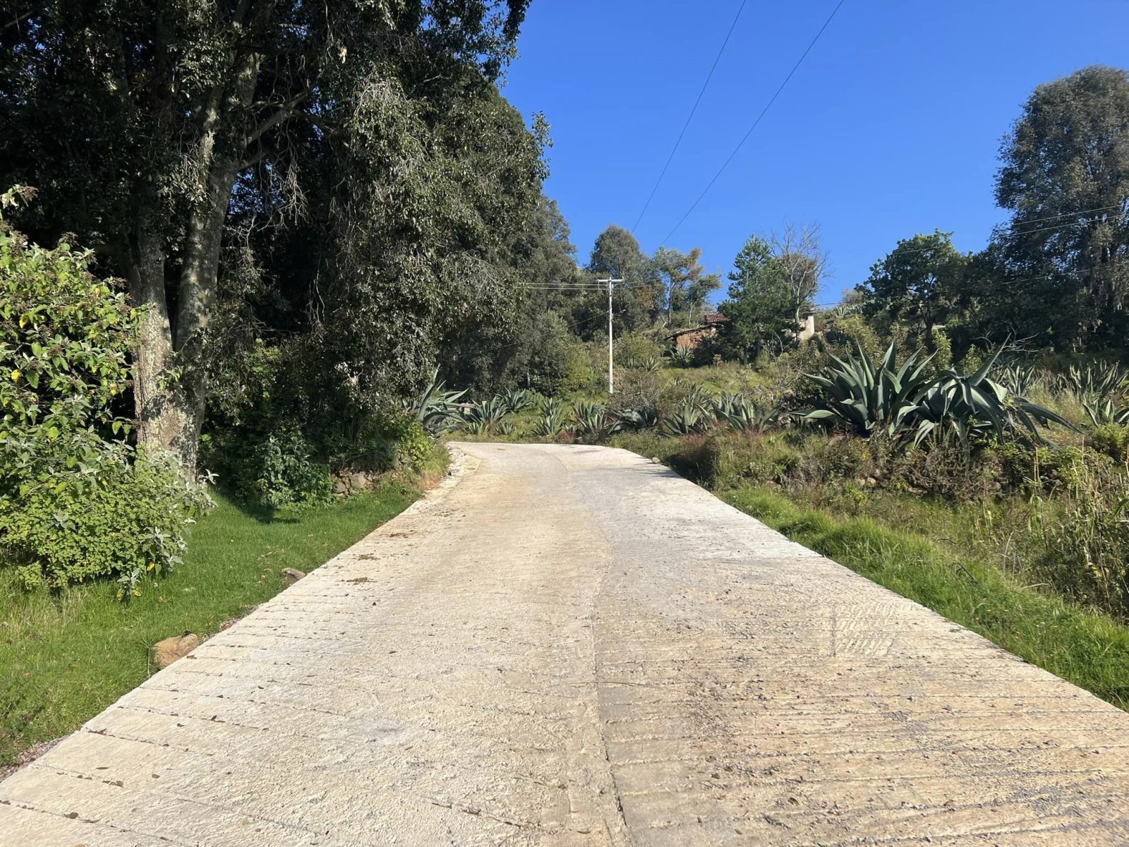 1667672627 762 CUMPLIDO ENCEMENTADO DE LA CALLE CHOYA EN HUEMETLA