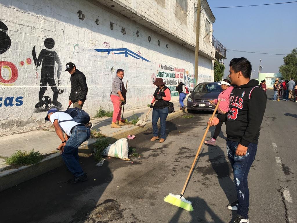 1667680628 385 PERSONAL DEL H AYUNTAMIENTO PARTICIPA EN JORNADA DE LIMPIEZA EN