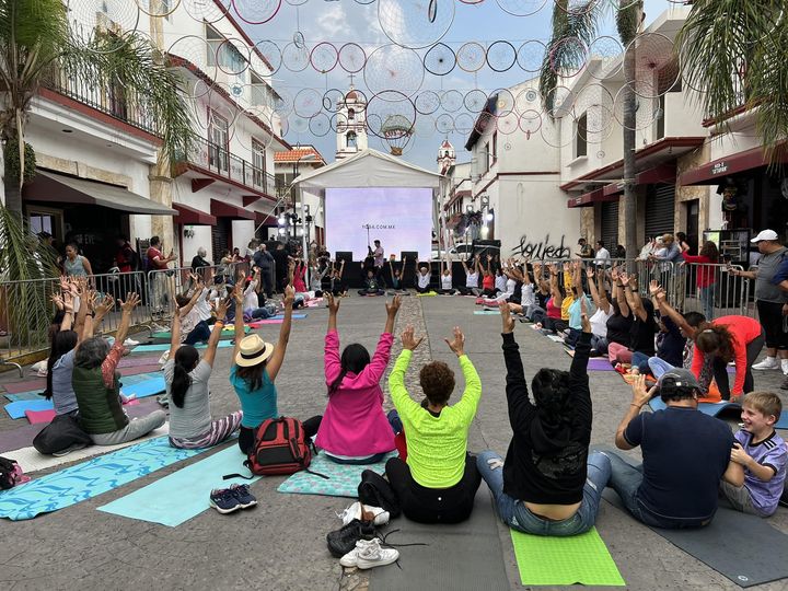 1667687597 Estamos iniciando la primera clase Yoga en Familia EncuentroNacionalDeYoga