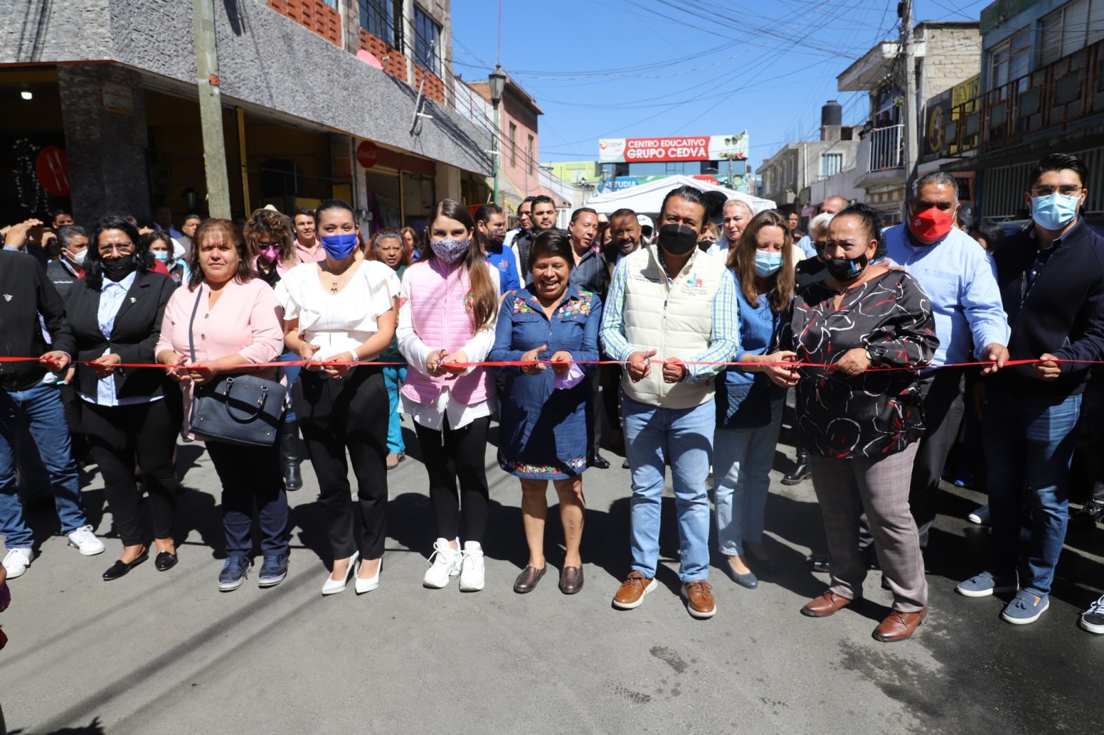 1667917967 Durante la inauguracion de la calle General Mariano Escobedo el