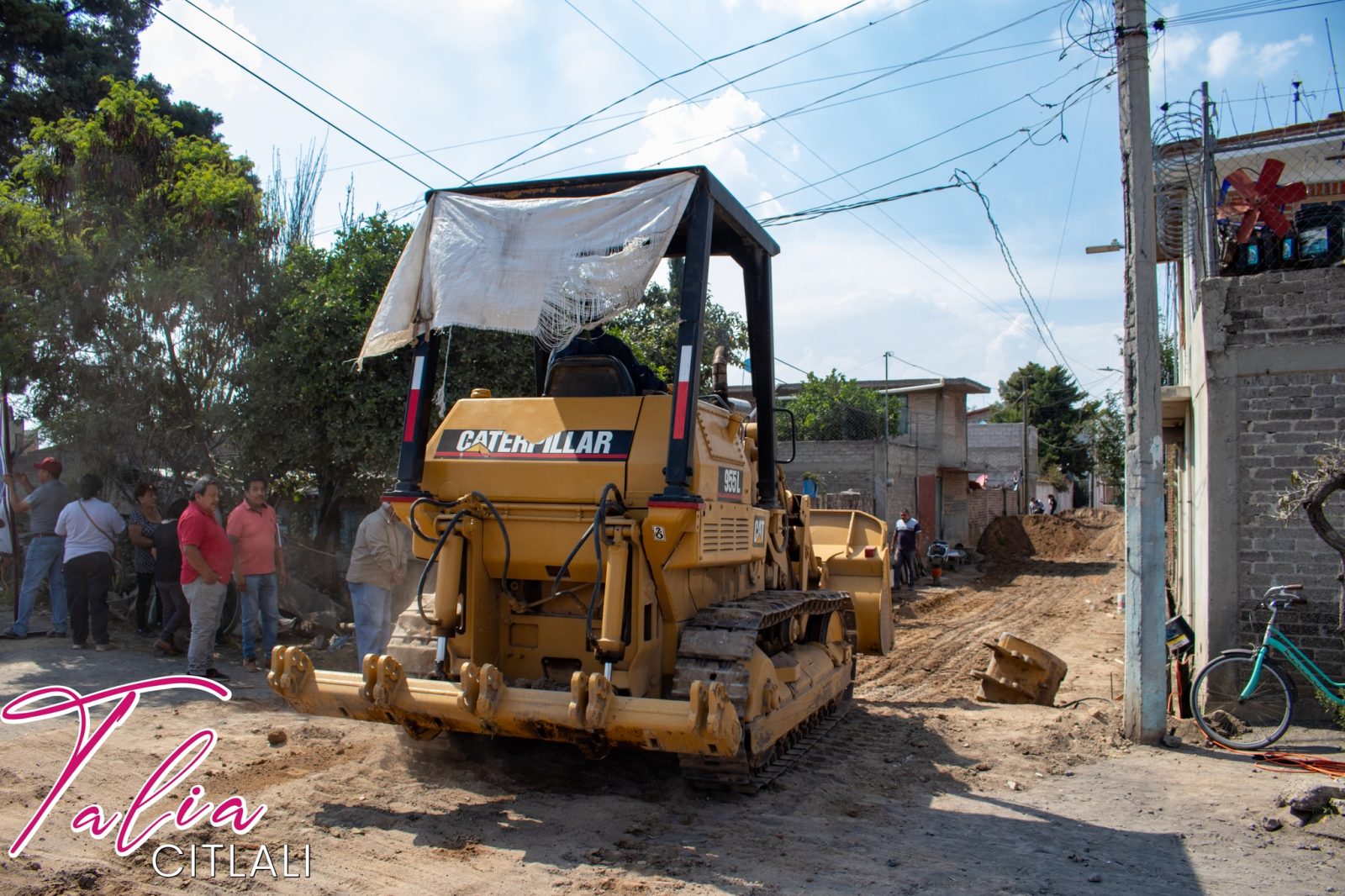 1667942429 65 Inicio de obra Pavimentacion con concreto asfaltico del callejon Cambray