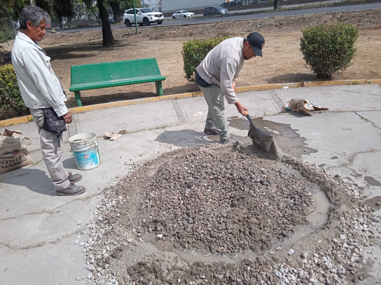 1667943031 298 Atendiendo las peticiones de la ciudadania izcallense a traves de