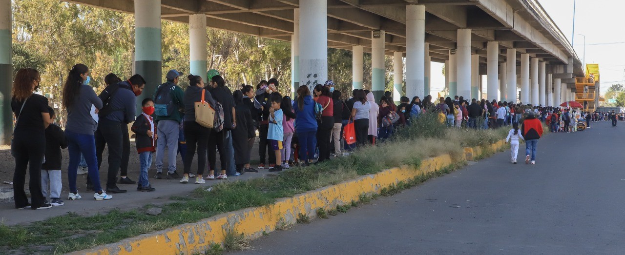 1668087491 33 Gran asistencia durante la Jornada de Vacunacion contra COVID19 en