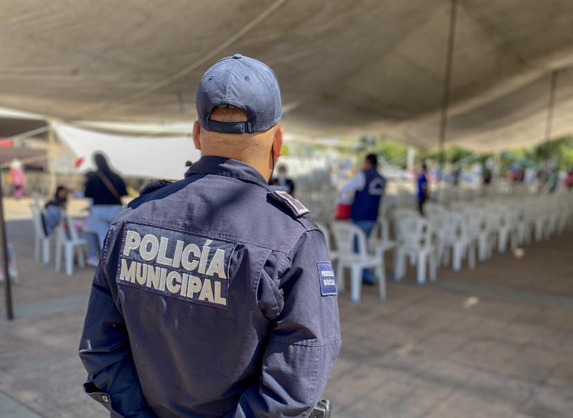 Salud Papá Y Mamá Seguimos En La Explanada Municipal Aplicando Primeras Y S Estado De México