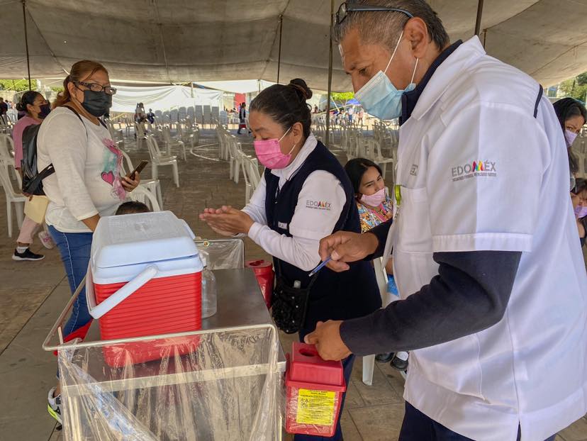 1668111802 Salud Papa y Mama seguimos en la explanada municipal