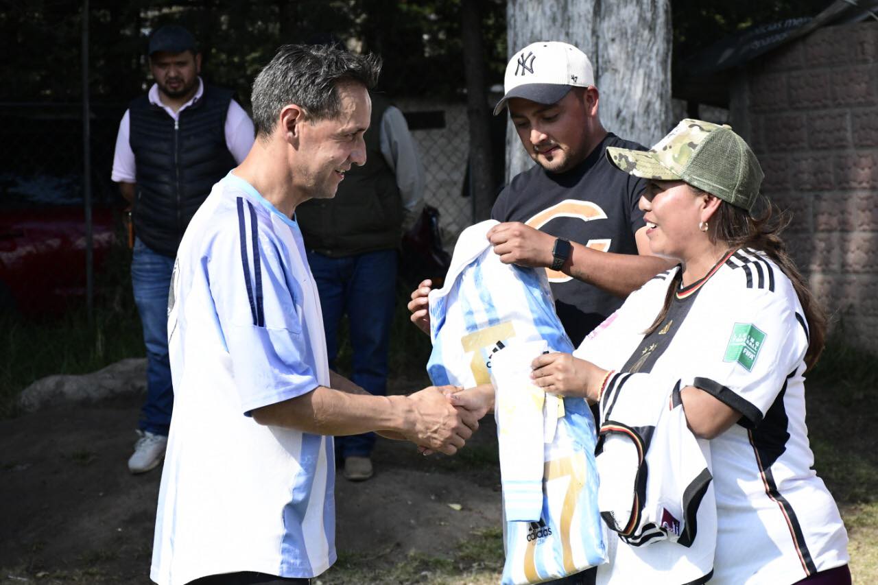 1668347703 899 ¡Entregamos uniformes a los veteranos en el juego de la