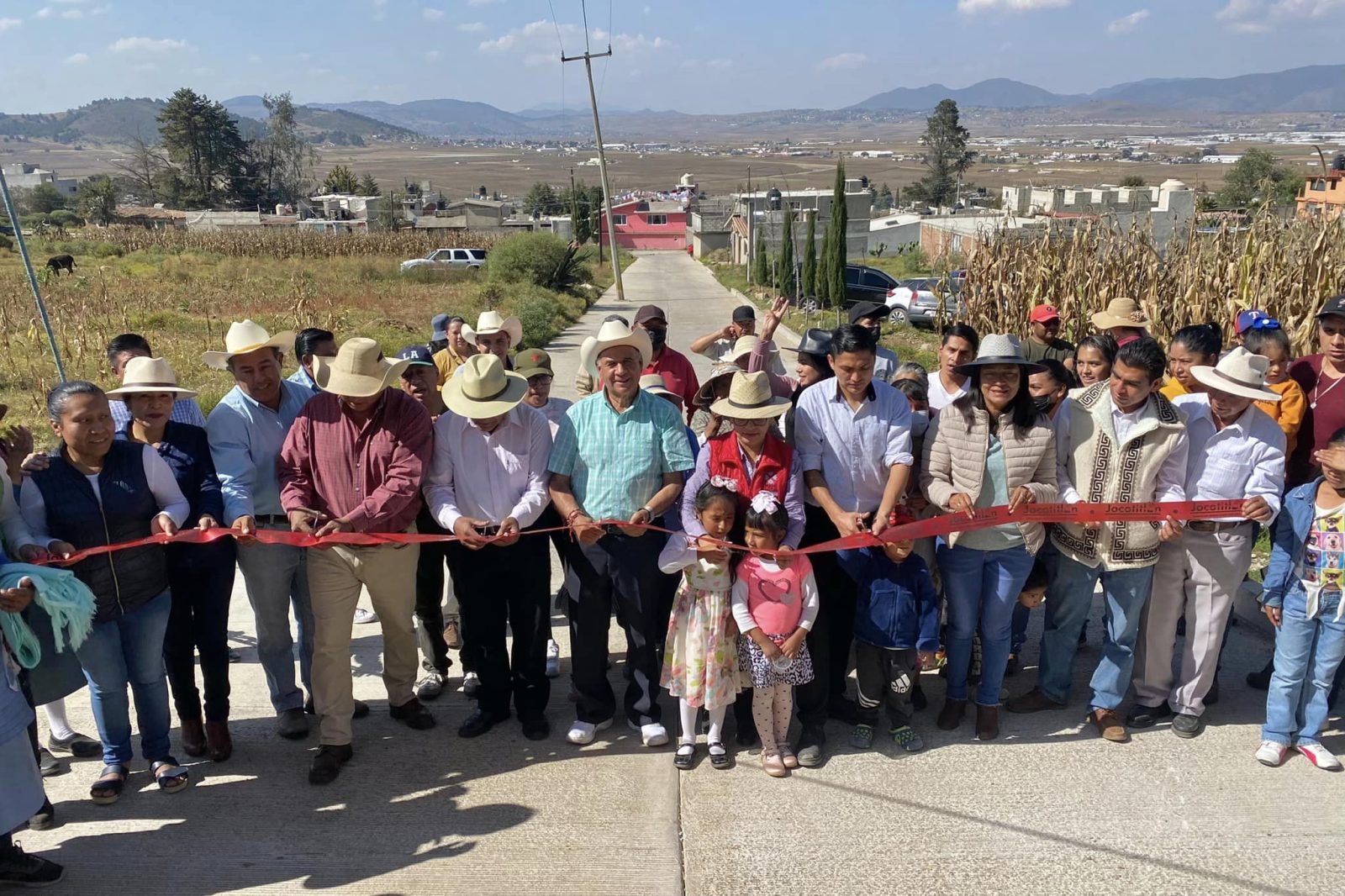 1668442043 605 INAUGURACION DE CALLE SIN NOMBRE RUMBO AL DEPOSITO DE AGUA